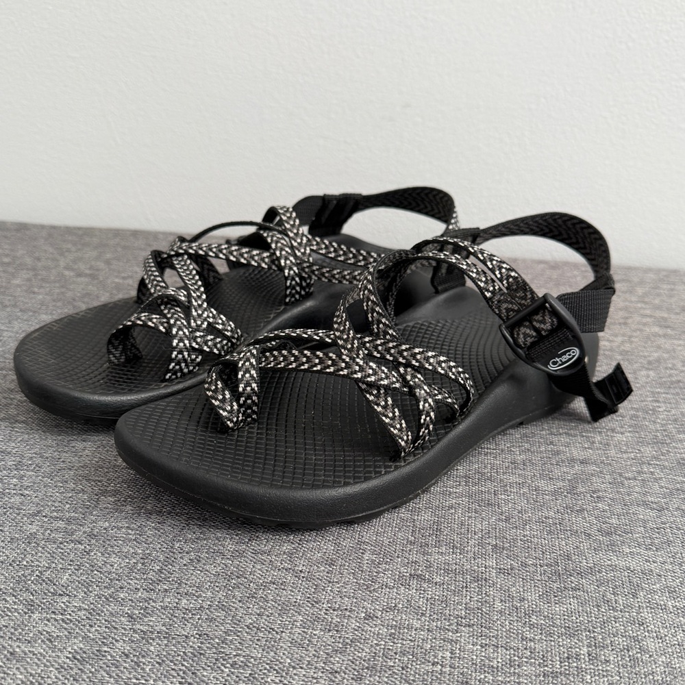 Chaco Women’s ZX/2 Dual Adjustable Straps Classic Sandals 9 Black White Grey